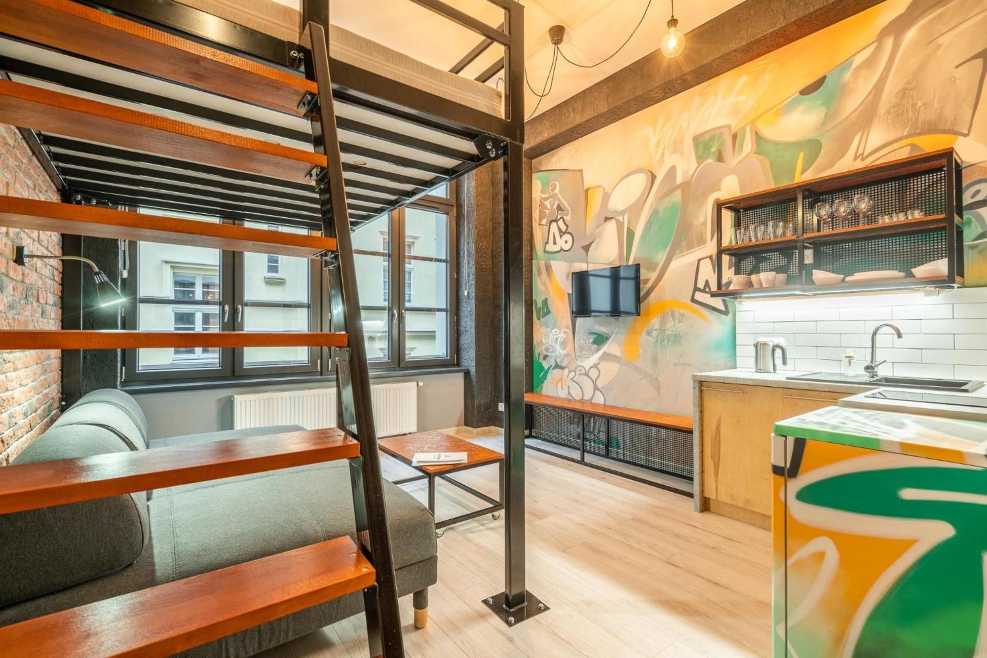 Graffiti Apartments Вроцлав Экстерьер фото