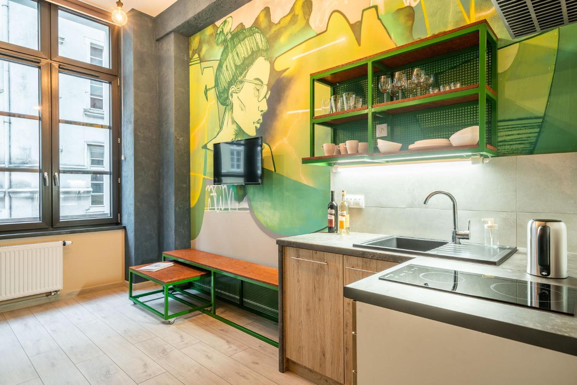 Graffiti Apartments Вроцлав Экстерьер фото